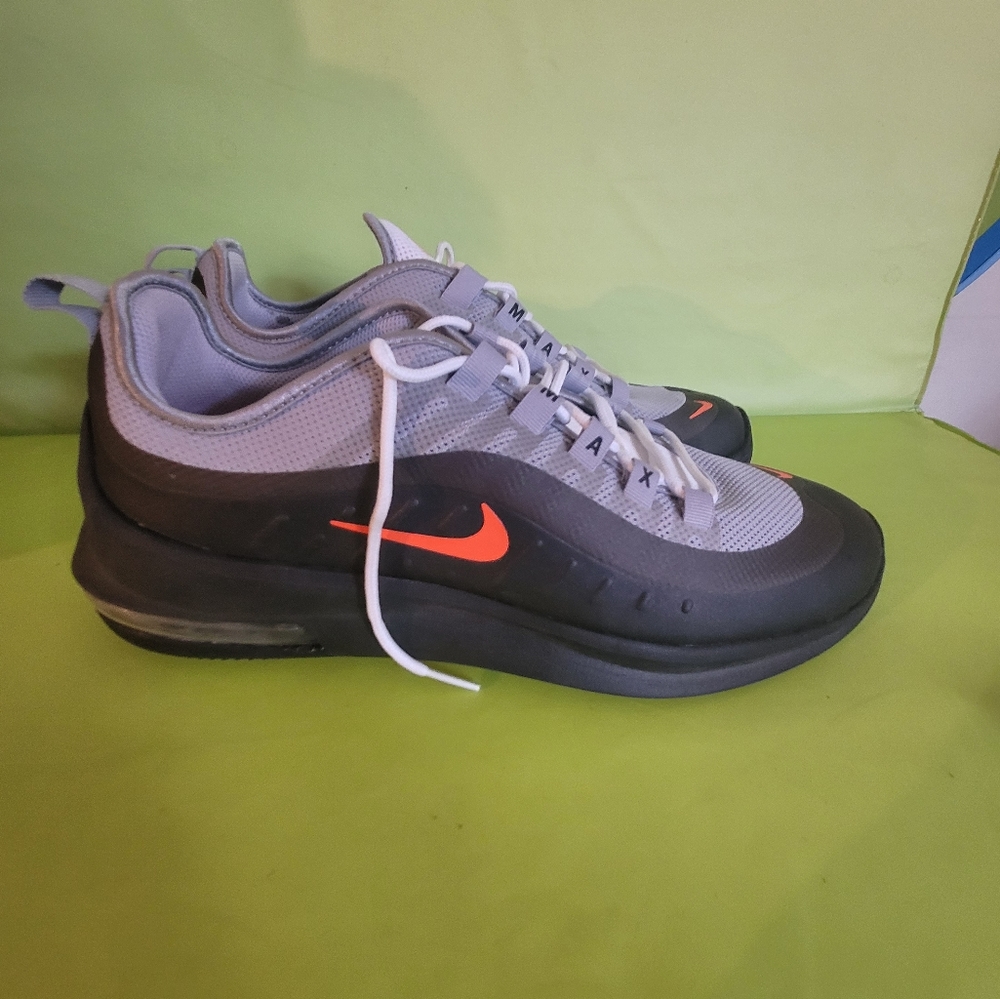 NIKE AirMax Men's sneakers